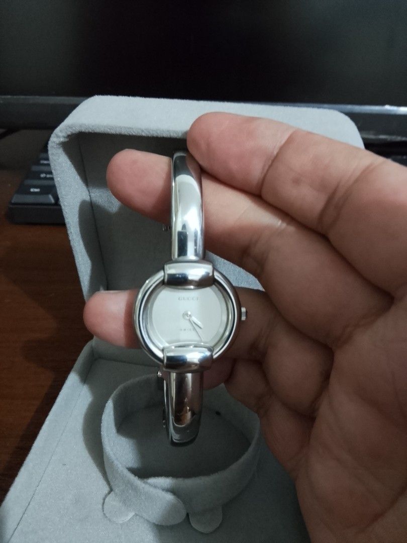 Gucci watch (Category: Women's Watches) located in Quezon City. Submitted by myke0377 (Listing ID 1468139695, Image 1). Description: preloved Gucci watch size small to medium.