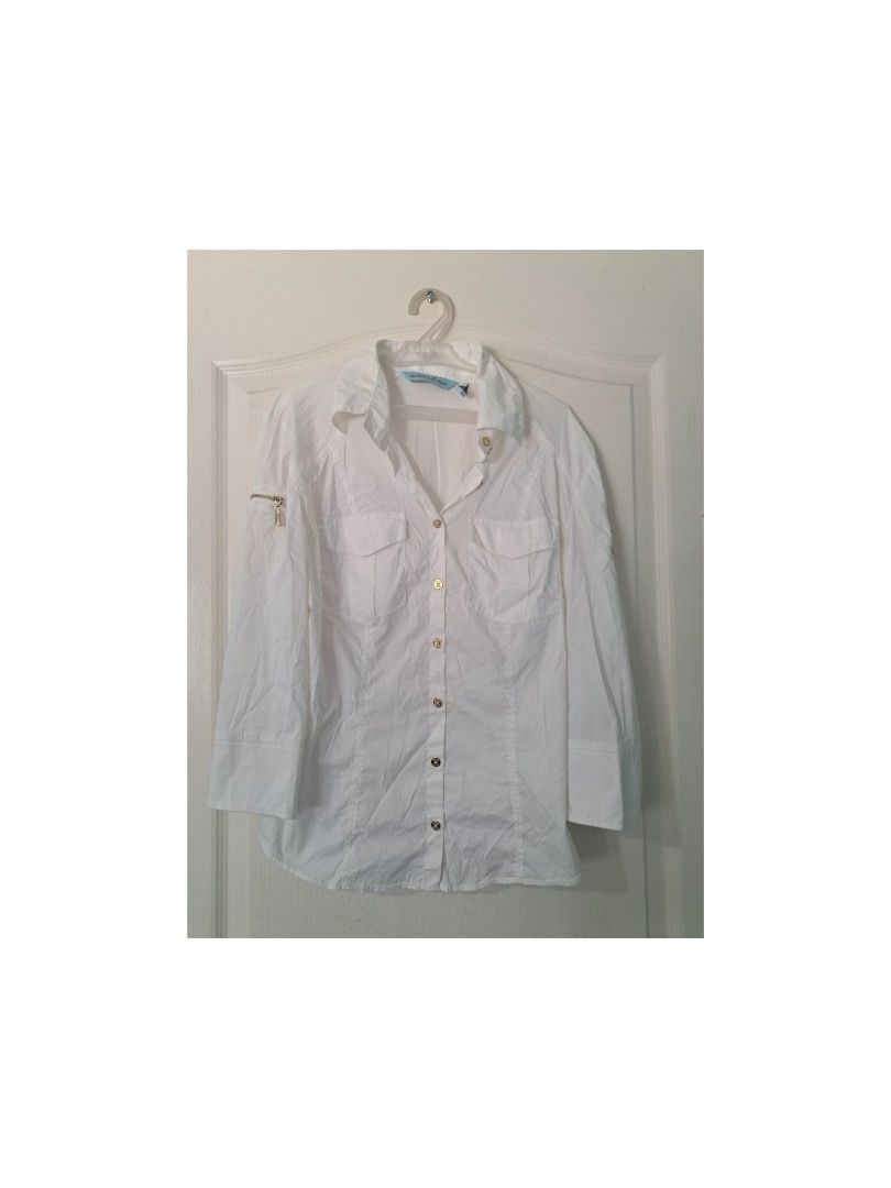 Guess by Marciano White Longsleeves (Category: Longsleeves) located in Legazpi City. Submitted by alyblueberyl (Listing ID 1468070533, Image 1). Description: Size Medium Zippers are style only.