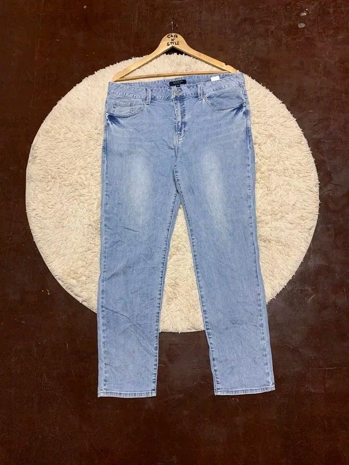 Guess jeans for men size 36 (Category: Jeans) located in Lianga. Submitted by legitseller12345678 (Listing ID 1468225633, Image 3). Description: Guess jeans for men📌 Excellent in condition Waistline 36 Length 41 Hem 7 Solid Mine 800 plus sf.