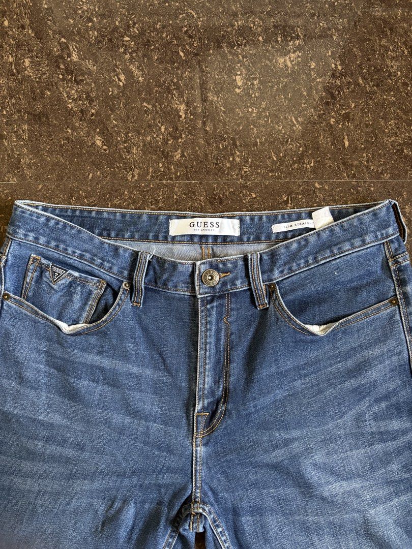 Guess Slim Straight (Category: Jeans) located in Legazpi City. Submitted by dauthenticlooters (Listing ID 1468187021, Image 3). Description: PRE-LOVED, NOT THRIFT! ❗️ ✨ Pristine condition 🤍 No issues, well taken care of 🛍️ Authentic in-store purchases.