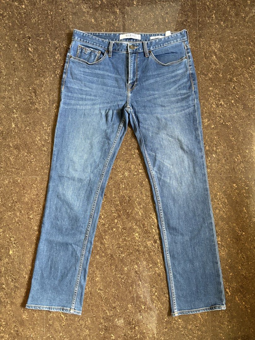 Guess Slim Straight (Category: Jeans) located in Legazpi City. Submitted by dauthenticlooters (Listing ID 1468187021, Image 1). Description: PRE-LOVED, NOT THRIFT! ❗️ ✨ Pristine condition 🤍 No issues, well taken care of 🛍️ Authentic in-store purchases.