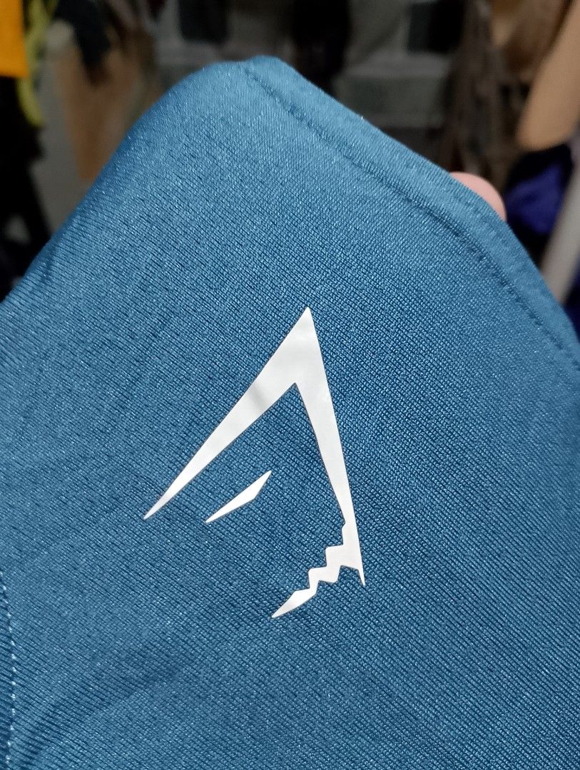 GYMSHARK SANDO/TANKTOP (Category: Activewear) located in Sorsogon. Submitted by rudzthrift360 (Listing ID 1468116971, Image 2). Description: .