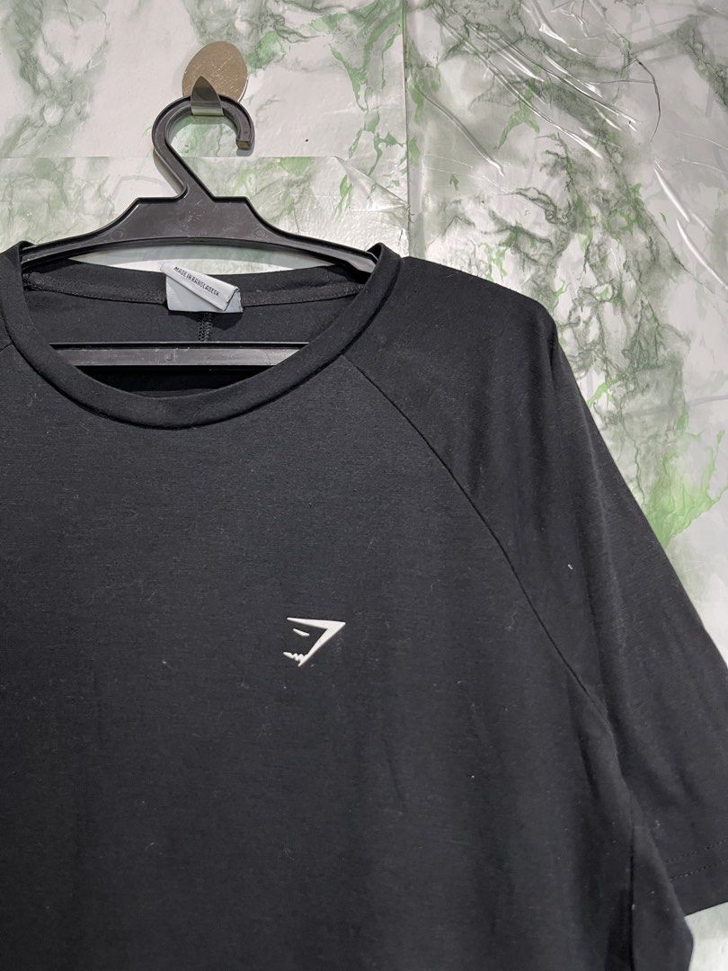 GYMSHARK T-shirt (Category: Activewear) located in Bulacan. Submitted by letsfindukaywithme (Listing ID 1468075596, Image 3). Description: Gymshark T-shirt Medium 20x28" Like new No issue +sf payment first Ship via J&T.