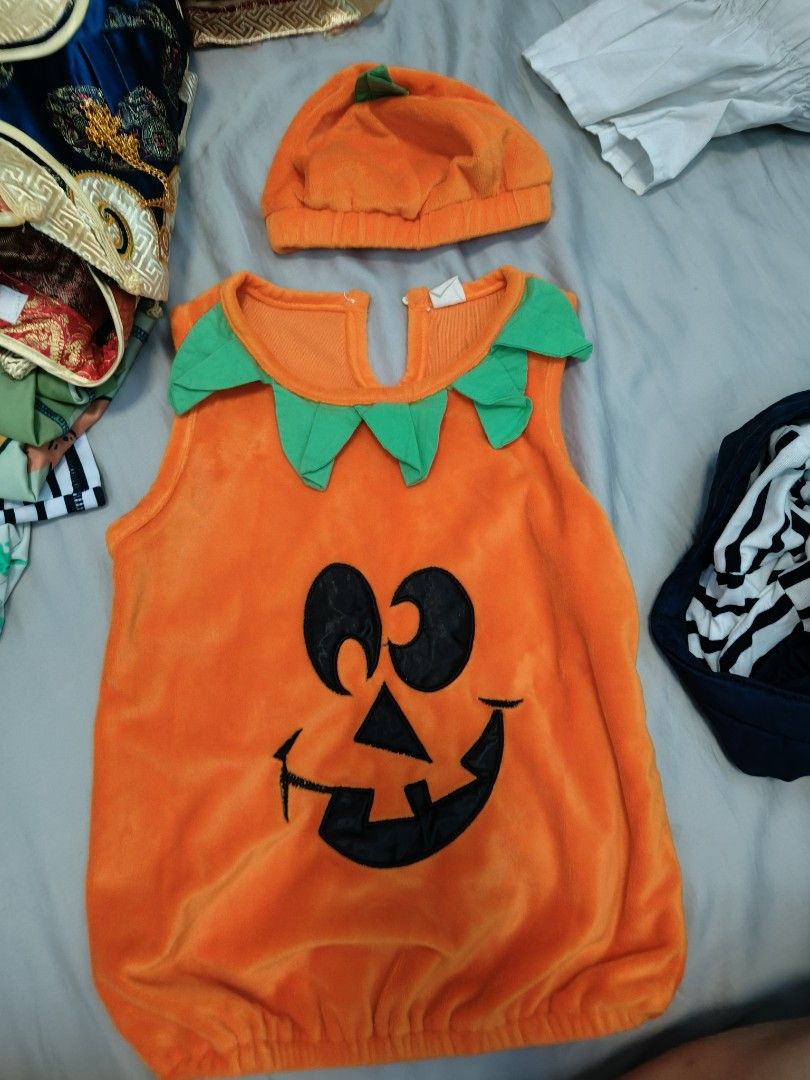 Halloween costume kids pumpkin (Category: Babies & Kids Fashion) located in Manila. Submitted by cristina_dy (Listing ID 1468190488, Image 1). Description: good for 1 to 2 year old my son in the picture is already 4 years old..