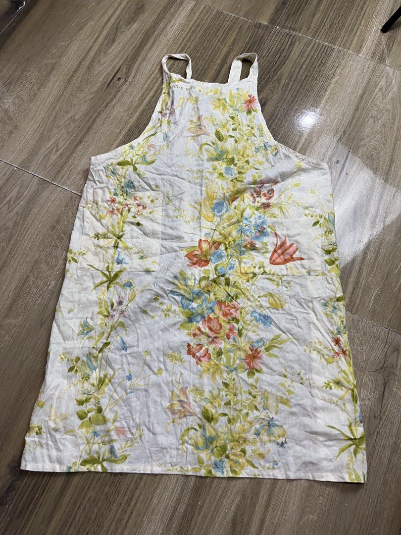 HANAE MORI Apron (Category: Home Improvement Tools & Accessories) located in Bulacan. Submitted by letsfindukaywithme (Listing ID 1468280447, Image 2). Description: Hanae Mori Apron Cotton +sf payment first Ship via J&T.