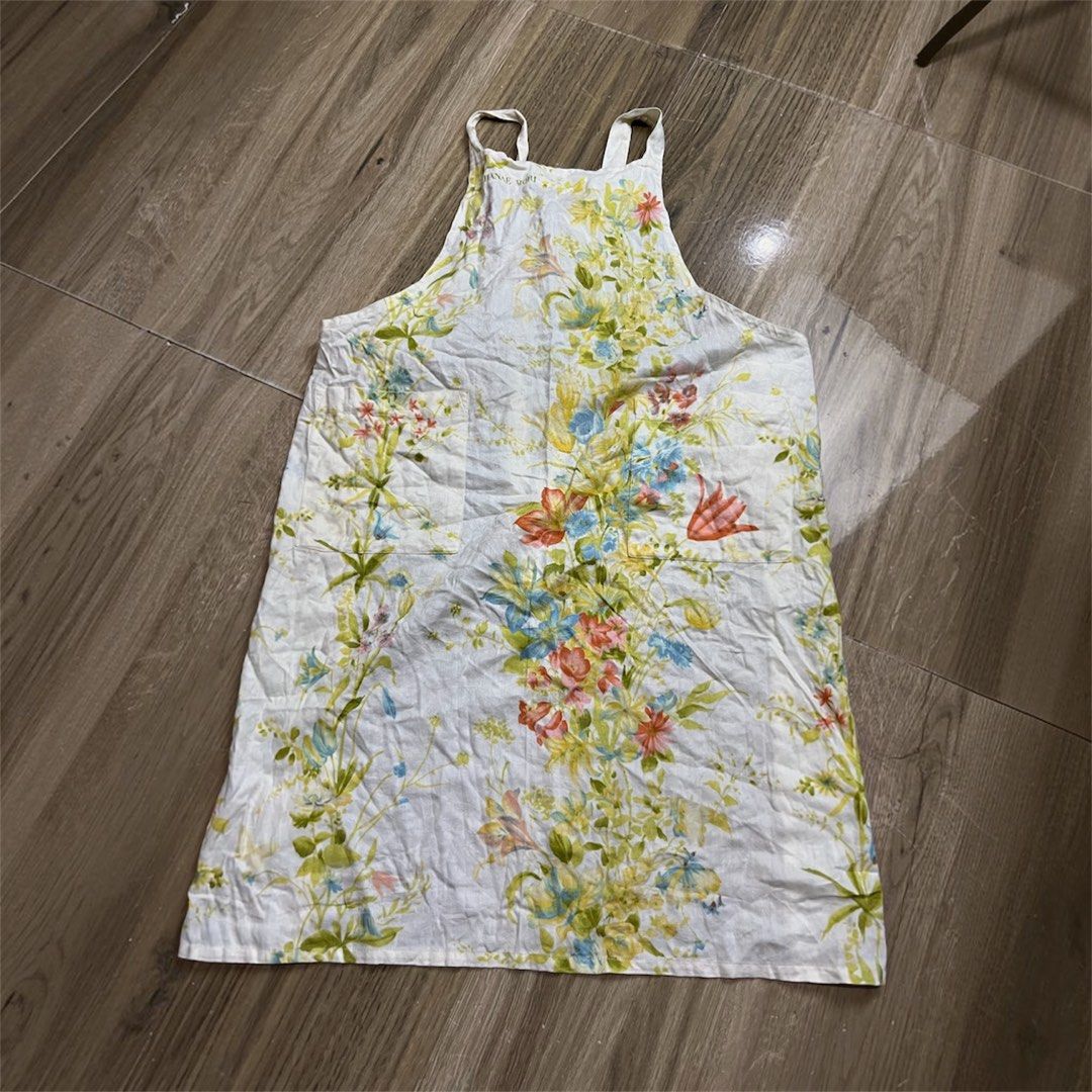 HANAE MORI Apron (Category: Home Improvement Tools & Accessories) located in Bulacan. Submitted by letsfindukaywithme (Listing ID 1468280447, Image 1). Description: Hanae Mori Apron Cotton +sf payment first Ship via J&T.