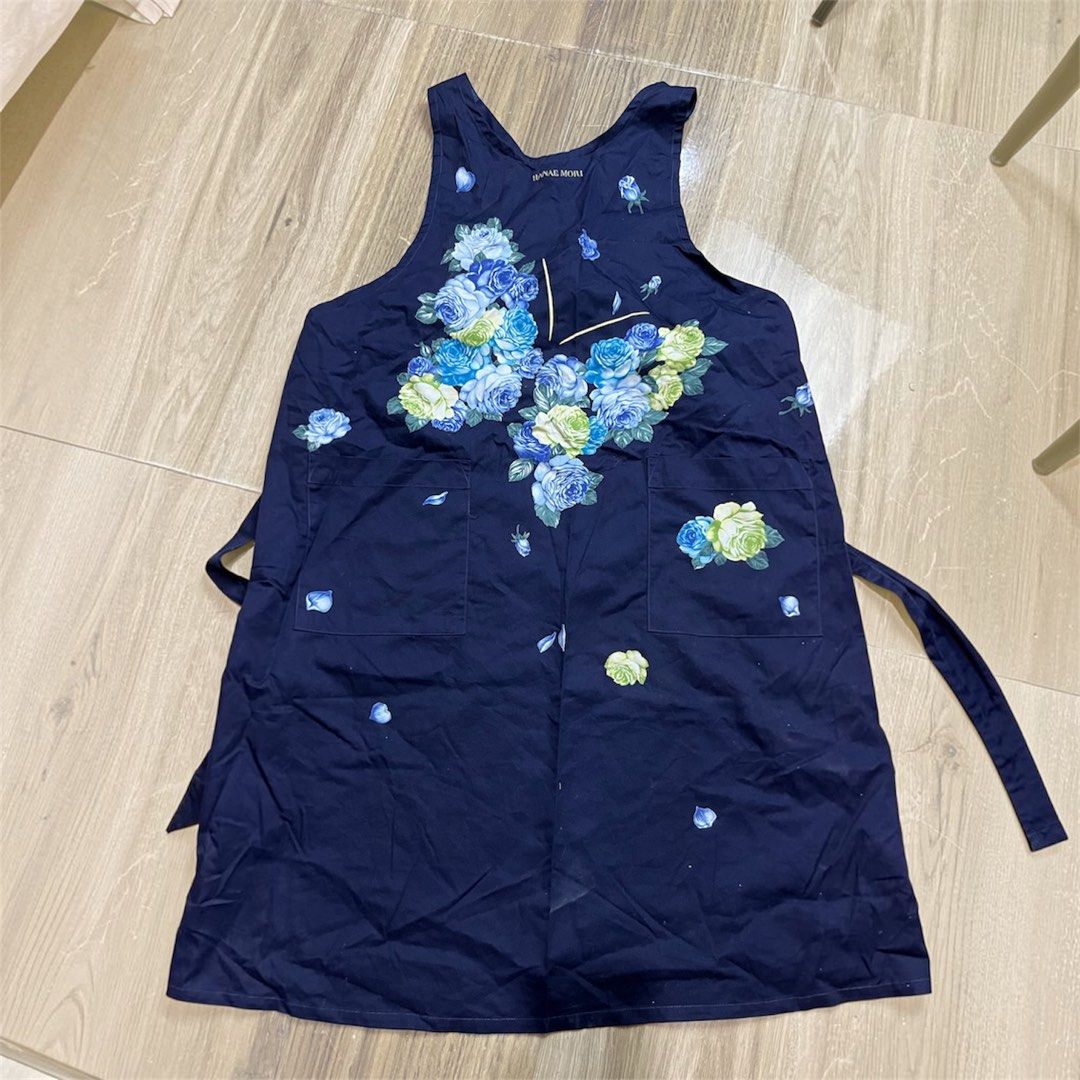 HANAE MORI Apron (Category: Home Improvement Tools & Accessories) located in Bulacan. Submitted by letsfindukaywithme (Listing ID 1468280475, Image 1). Description: Hanae Mori Apron Cotton +sf payment first Ship via J&T.
