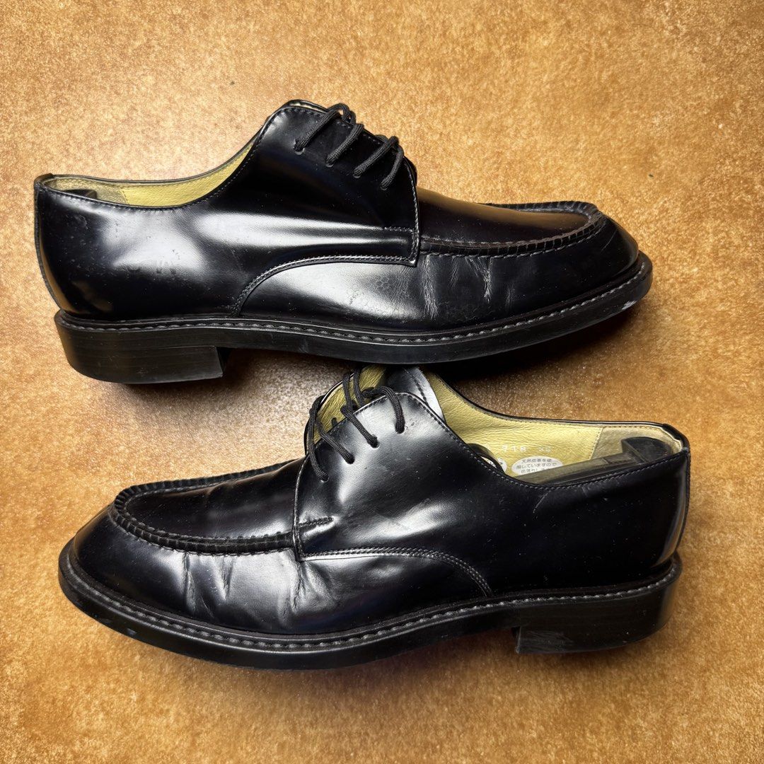 HARUTA LACE UP DERBY (Category: Casual Shoes) located in Panabo. Submitted by shoerarefinds (Listing ID 1468280530, Image 1). Description: ĦÄŘÙȚÂ ĎÈŘBÝ “lace-up” SIZE: EU 40 / 7 US / 25 CM Very Good Condition, minimal scratches and heel drag LOCATION: PANABO CITY, DAVAO DEL NORTE, 8105 1800 FREESHIPPING.