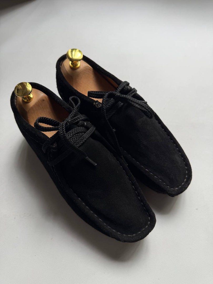 Hawkins Black Suede Wallabee (Category: Casual Shoes) located in Cagayan de Oro. Submitted by thrift_crate.ph (Listing ID 1468220909, Image 2). Description: ʜᴀᴡᴋɪɴs ʙʟᴀᴄᴋ ᴡᴀʟʟᴀʙᴇᴇ 𝐒𝐢𝐳𝐞: 6US MENS / 7US WMNS / 24cm 𝐂𝐨𝐧𝐝𝐢𝐭𝐢𝐨𝐧 𝐫𝐚𝐭𝐞: 10/10 𝐂𝐨𝐥𝐨𝐫 𝐫𝐚𝐭𝐞: 10/10 Issue/s: NO ISSUES ————————— 𝐌𝐢𝐧𝐞: ₱1698 𝐒𝐭𝐞𝐚𝐥: ₱1798 𝐆𝐫𝐚𝐛: ₱1898 SHIPPED + Shipping Fee .