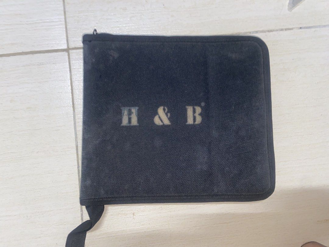 H&B Sketching Pencil Set with Zipper Case (Category: Stationery & School Supplies) located in Manila. Submitted by jvpd31 (Listing ID 1468085732, Image 2). Description: - Complete sketching and drawing set in a sleek black zip-up case - Includes graphite pencils (HB to charcoal), blending stumps, sharpener, sandpaper block, eraser, and template ruler - Elastic loops keep all tools neatly organized and secure - Ideal kit for sketching, shading, an
