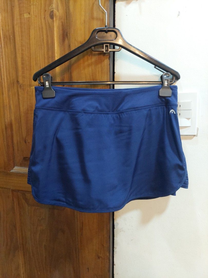 HEAD ACTIVE TENNIS SKIRT SKORT (Category: Activewear) located in San Pedro. Submitted by cyanide.slug.cat (Listing ID 1468166269, Image 1). Description: medium 30-36" waist 12.5" length w inner short like new but nag fade na yung reflectorize ng logo and nagpi-peel na din.
