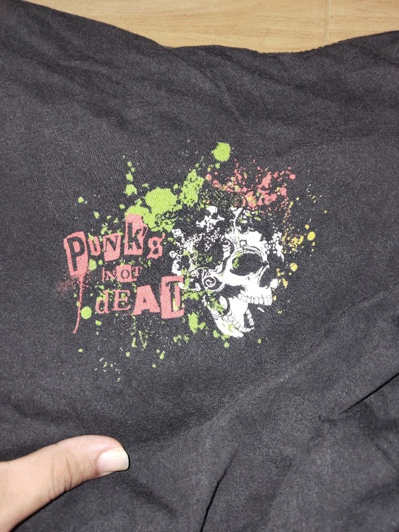 Heavy metal 2000s (Category: Tshirts & Polo Shirts ) located in Manila. Submitted by arlee420 (Listing ID 1468281182, Image 2). Description: .