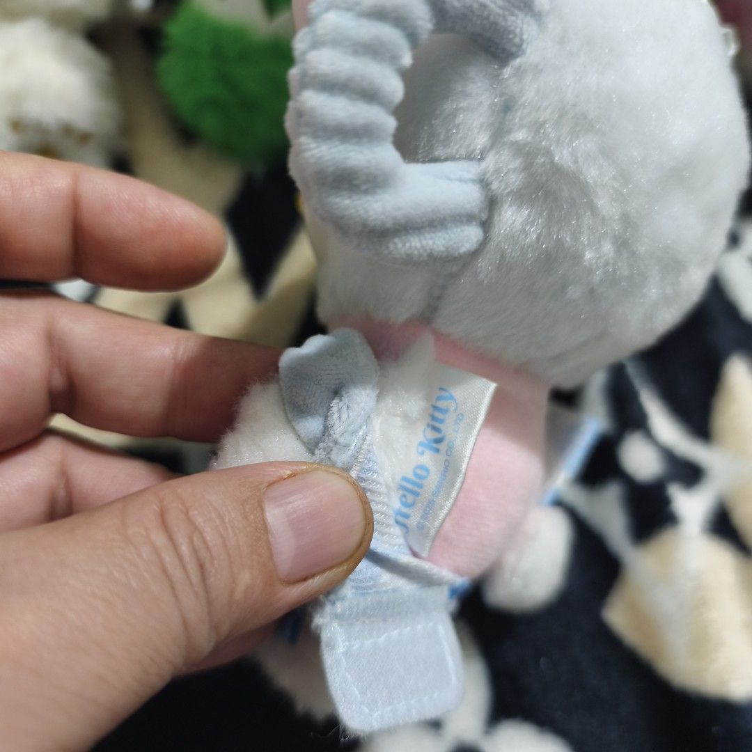 Hello kitty bag charm (Category: Plushies & Soft Toys) located in Iloilo. Submitted by geselalpan30231 (Listing ID 1468222063, Image 2). Description: .