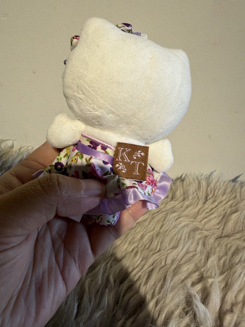 Hello kitty usj (Category: Plushies & Soft Toys) located in La Trinidad. Submitted by reeze_24 (Listing ID 1468272914, Image 2). Description: .