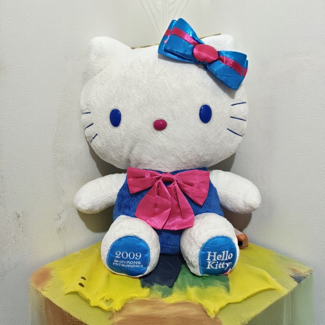 Hello Kitty Vintage (Category: Plushies & Soft Toys) located in Iloilo. Submitted by geselalpan30231 (Listing ID 1468283351, Image 1). Description: For HK Collectors.