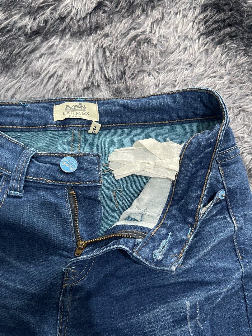 Hermes pants (Category: Jeans) located in San Jacinto. Submitted by clothcartelph (Listing ID 1468104659, Image 3). Description: HERMES SIZE: 28 LEGHOLE: 6 WIDTH: 28 LENGTH: 38 ISSUE: ~ COLOR RATE: 9.3/10 CONDITION: EXCELLENT.
