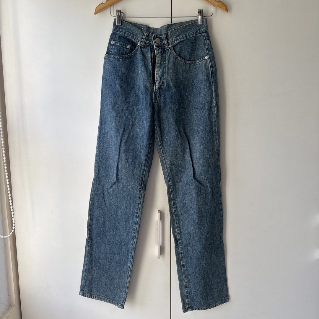 high waisted denim pants (Category: Jeans) located in Paranaque City. Submitted by ursaturdayfaves (Listing ID 1468104933, Image 1). Description: .