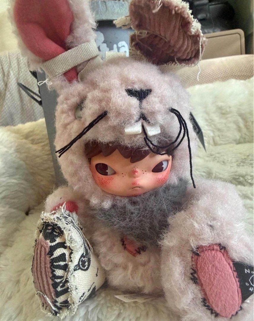 hirono little hare (Category: Plushies & Soft Toys) located in Carcar. Submitted by joan.guanzon (Listing ID 1468257947, Image 1). Description: bnew comes complete box and foil Rfs: Secret Hunting.