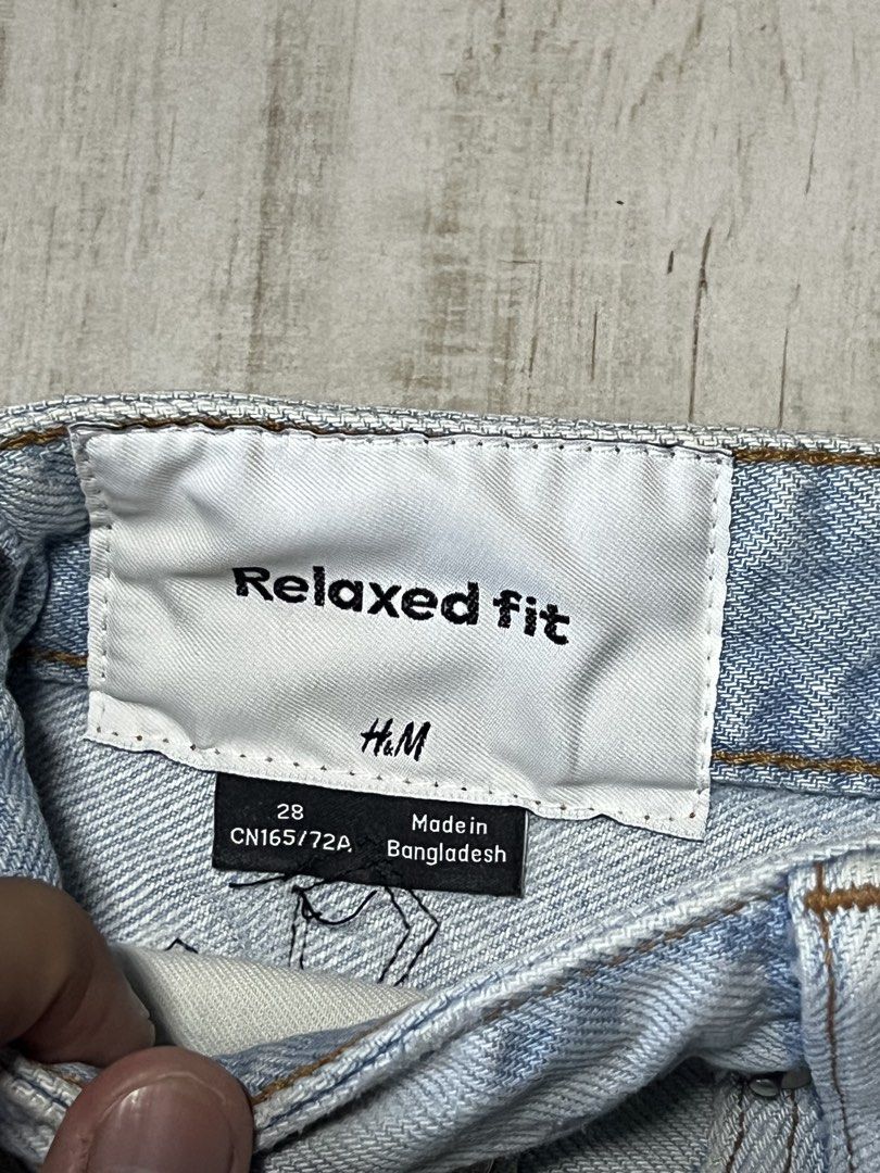 H&M Chrome Hearts Custom Jorts (Category: Shorts) located in Angono. Submitted by odd.fitt (Listing ID 1468094433, Image 2). Description: 28 on tag 31W 20L 11H Need wash.