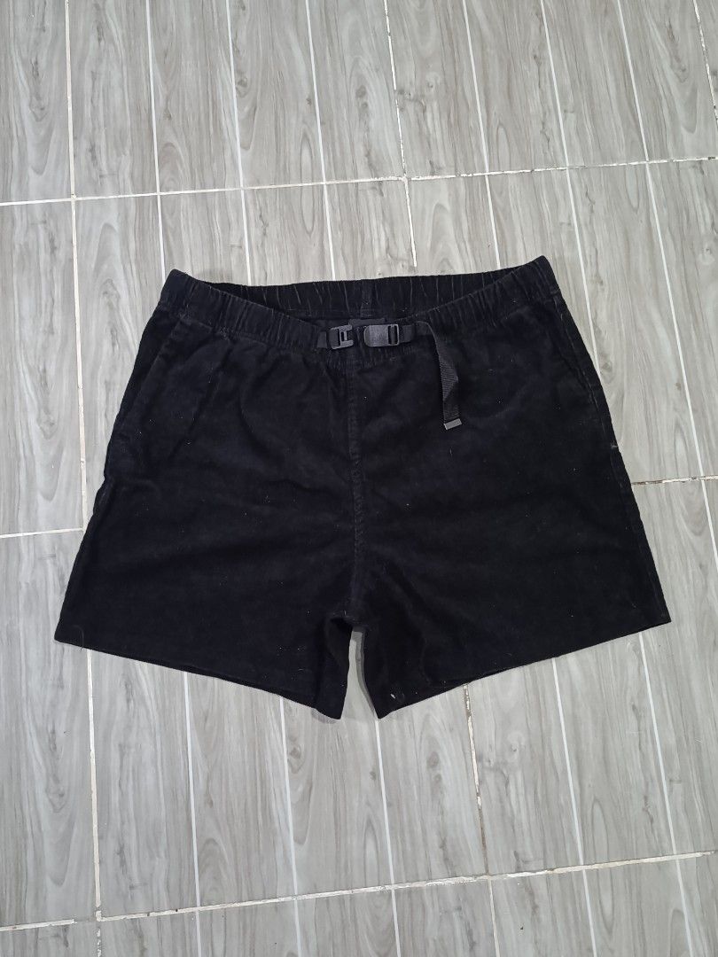 H&M CORDUROY SHORT (freeshipping) (Category: Shorts) located in Quezon City. Submitted by gyl-stop (Listing ID 1468141130, Image 1). Description: free shipping 36-39 x 17.5 excellent condi cr: 9.5/10 issue: none.