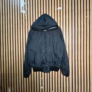 (Category: ) located in . Submitted by yg_swoosh (Listing ID 1468165738, Image 1). Description: .