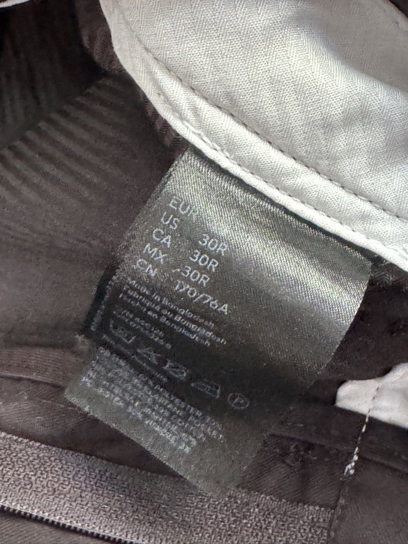 H&M trouser (Category: Trousers) located in Manila. Submitted by ibanezph (Listing ID 1468103821, Image 3). Description: H&M trousers Size SMALL 30 Lenght 36inches Condition and color rate 8/10 Selling as packed 1,000 for 3 pants Angono rizal area Lalamove or pickup.