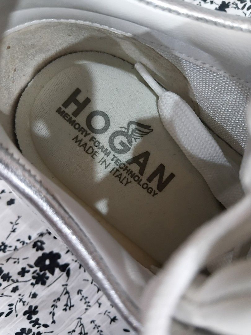 Hogan LAST PRICE POSTED (Category: Sneakers) located in Subic. Submitted by AnythingBrandedby_May (Listing ID 1468231081, Image 3). Description: Hogan LAST PRICE POSTED.