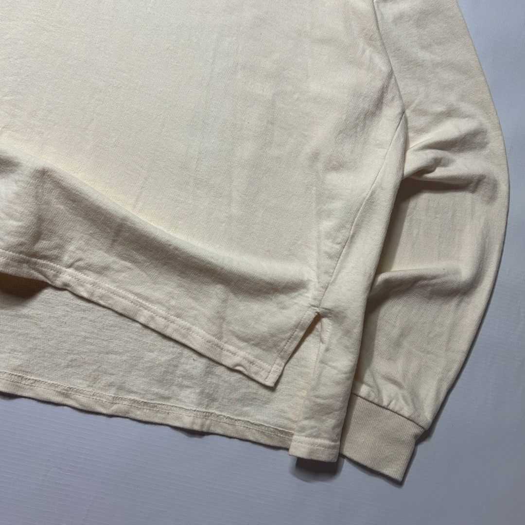 Holiday Sweater (Category: Tshirts & Polo Shirts ) located in Antipolo. Submitted by wvyfrnds (Listing ID 1468225819, Image 3). Description: Holiday Sweater Size: M (Boxy Fit) Color: Beige Dimensions (Inches): Length: 22.5 Width: 24 Color Rate: 9/10 Issues - NONE 295 PLUS SF.