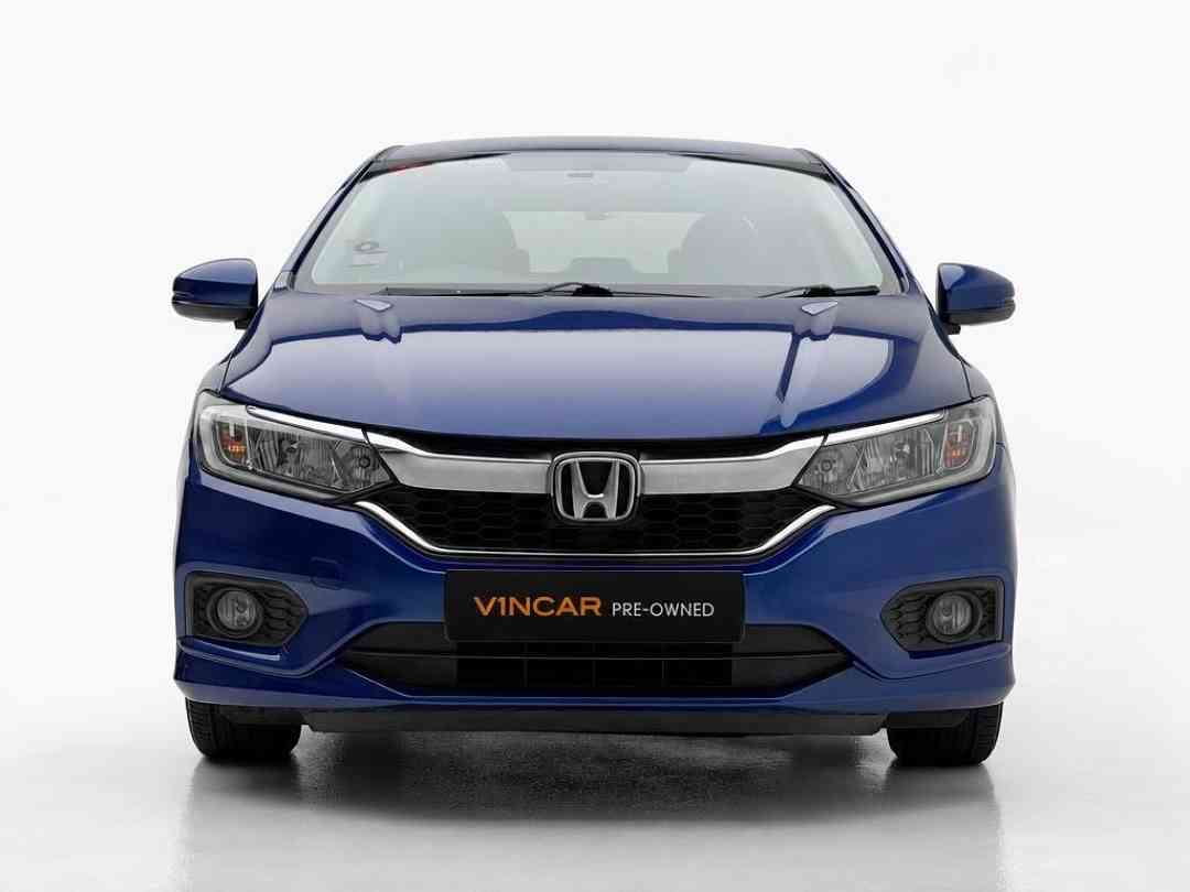 (Category: ) located in . Submitted by vincar_pre-owned (Listing ID 1468212933, Image 1). Description: .