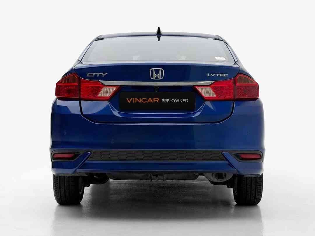 Honda City 1.5 V (A) (Category: Used Cars) located in Singapore. Submitted by vincar_pre-owned (Listing ID 1468212933, Image 3). Description: Well-maintained and reliable Japanese sedan known for excellent fuel efficiency and smooth driving experience. Spacious cabin with large boot space, perfect for daily commuting and family use. Strong reliability and comfortable ride. Great for daily commute Contact us today to arrange a viewing at the V1NCA