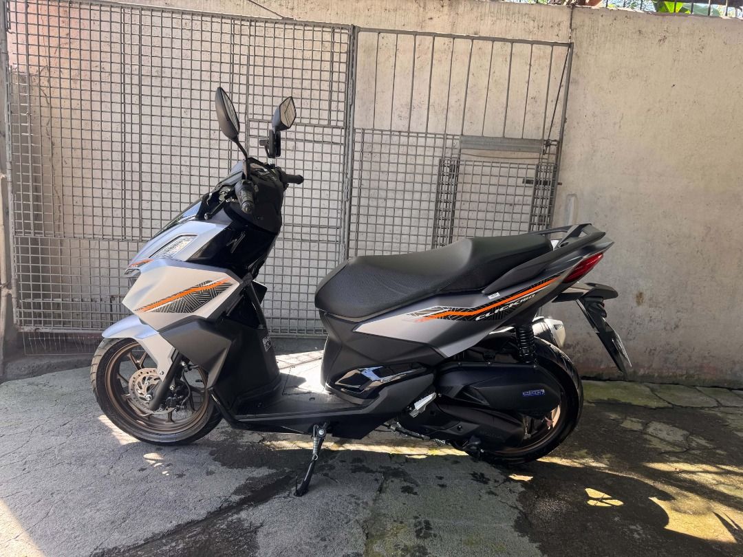 Honda Click 160 v4 (Category: Motorbikes for Sale) located in Magalang. Submitted by lanx0924 (Listing ID 1468085176, Image 1). Description: 🏍️ SEMI-BRAND-NEW UNIT FOR SALE! 🏍️ 🔥 HONDA CLICK 160 V4 🔥 💰 CASH: ₱100,000 ✅ First Owner ✅ Newly purchased in July 2026 ✅ No defects — all in good working condition ✅ Complete papers ✅ Registered for 3 years ✅ Ready to drive — no hassle! 💯 Well-maintained and in excellent condition! Alagang-alaga ang 