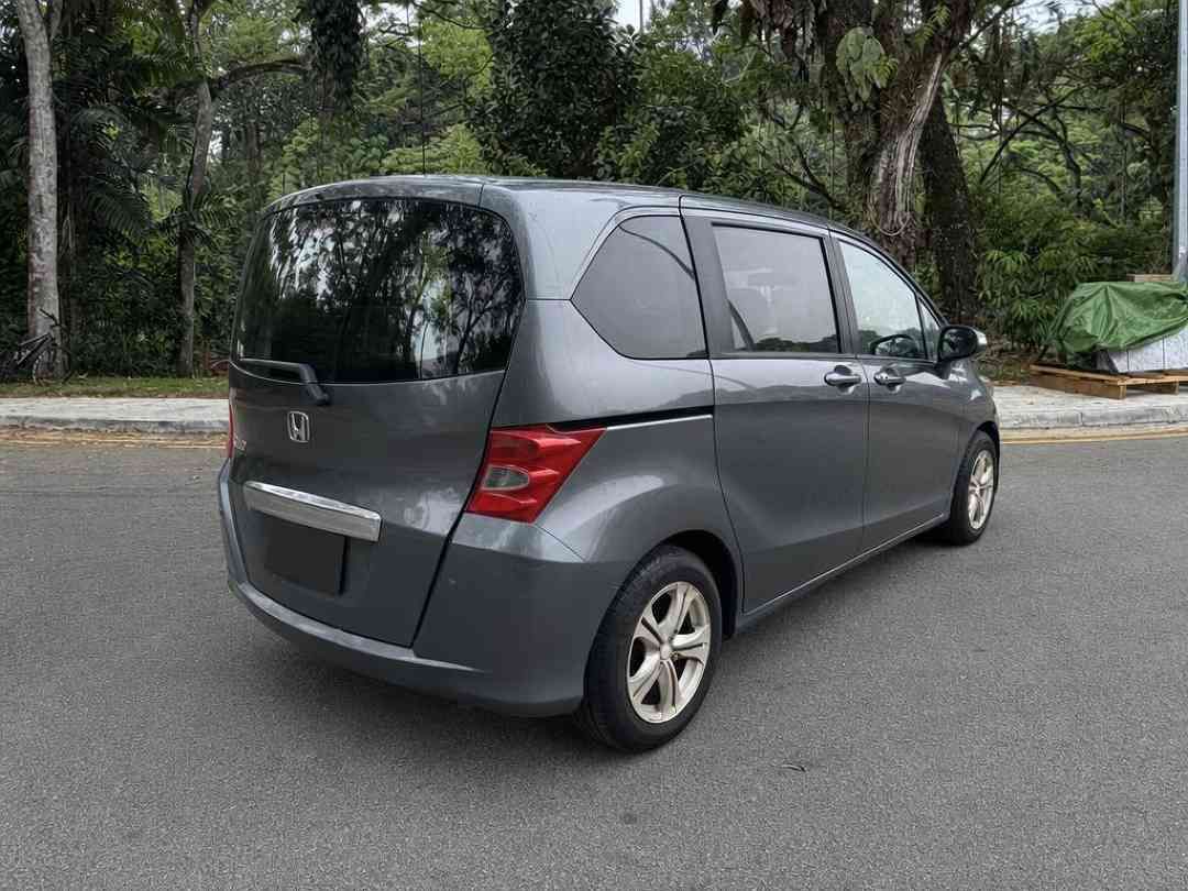 Honda Freed 1.5A G (Category: Used Cars) located in Singapore. Submitted by carousell_certified_partners (Listing ID 1462867818, Image 2). Description: Cheapest and lowest depreciation in market! Good condition! 100% full loan available! 100% PHV loan available! Cheapest and lowest depreciation in the market! 1 of only 6 dealers in Singapore to be awarded roll of honor by SGCM! Buy with confidence! In-house loan or bank loan available! Easy loan 
