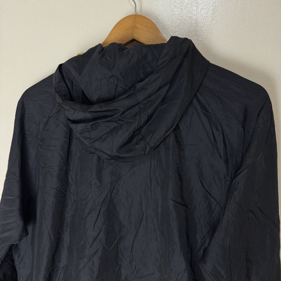HUF Anorak Jacket (Category: Coats, Jackets and Outerwear) located in Davao. Submitted by cmbs141022 (Listing ID 1468139657, Image 3). Description: HUF Anorak Jacket Size S fits M Dimension: L 27" , W 21" Condition: 9/10 very good ₱700.