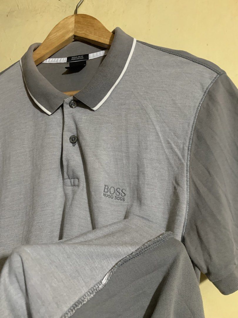 Hugoboss (Category: Luxury Apparel) located in Legazpi City. Submitted by casanibrah33153 (Listing ID 1468089246, Image 3). Description: Dimes: 20x30 Colorrate: 9.5/10 Excellent condition .