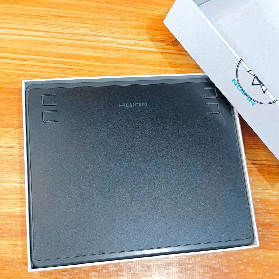 Huion HS64 Pen Tablet (Category: Others) located in Manila. Submitted by clayocohandmade.01 (Listing ID 1468145226, Image 1). Description: 𝗧𝗵𝗲𝘀𝗲 𝗮𝗿𝗲 𝗹𝗮𝘀𝘁 𝗽𝗿𝗶𝗰𝗲 𝗮𝗹𝗿𝗲𝗮𝗱𝘆 𝗻𝗼 𝗵𝗮𝗴𝗴𝗹𝗶𝗻𝗴 𝗻𝗮 𝗽𝗼 😅😊 𝗩𝗶𝗲𝘄 𝗺𝘆 𝗳𝘂𝗹𝗹 𝗱𝗲𝘀𝘁𝗮𝘀𝗵 𝗵𝗲𝗿𝗲 👇🏼 https://docs.google.com/spreadsheets/d/1TzOe9LsQ5i2G7UACD9iltqzDxch1Ys_KkC7GPSw_flM/edit?usp=sharing.