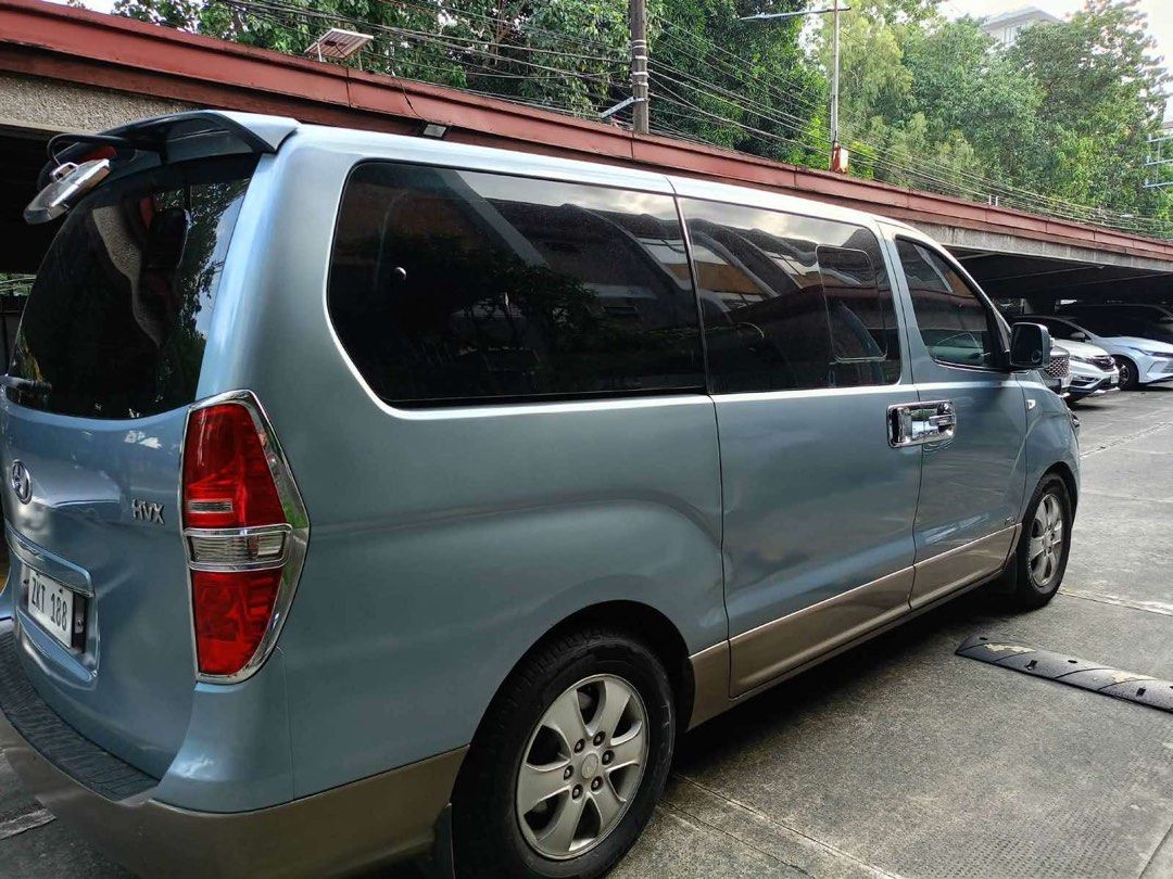 Hyundai Starex (Category: Used Cars) located in San Juan City. Submitted by swiper528 (Listing ID 1468189384, Image 3). Description: 2008 grand starex HVX Light blue ending plate 8 (coding Thursday), diesel engine Captain Seats Cold aircon New battery 11 seater Sunroof.