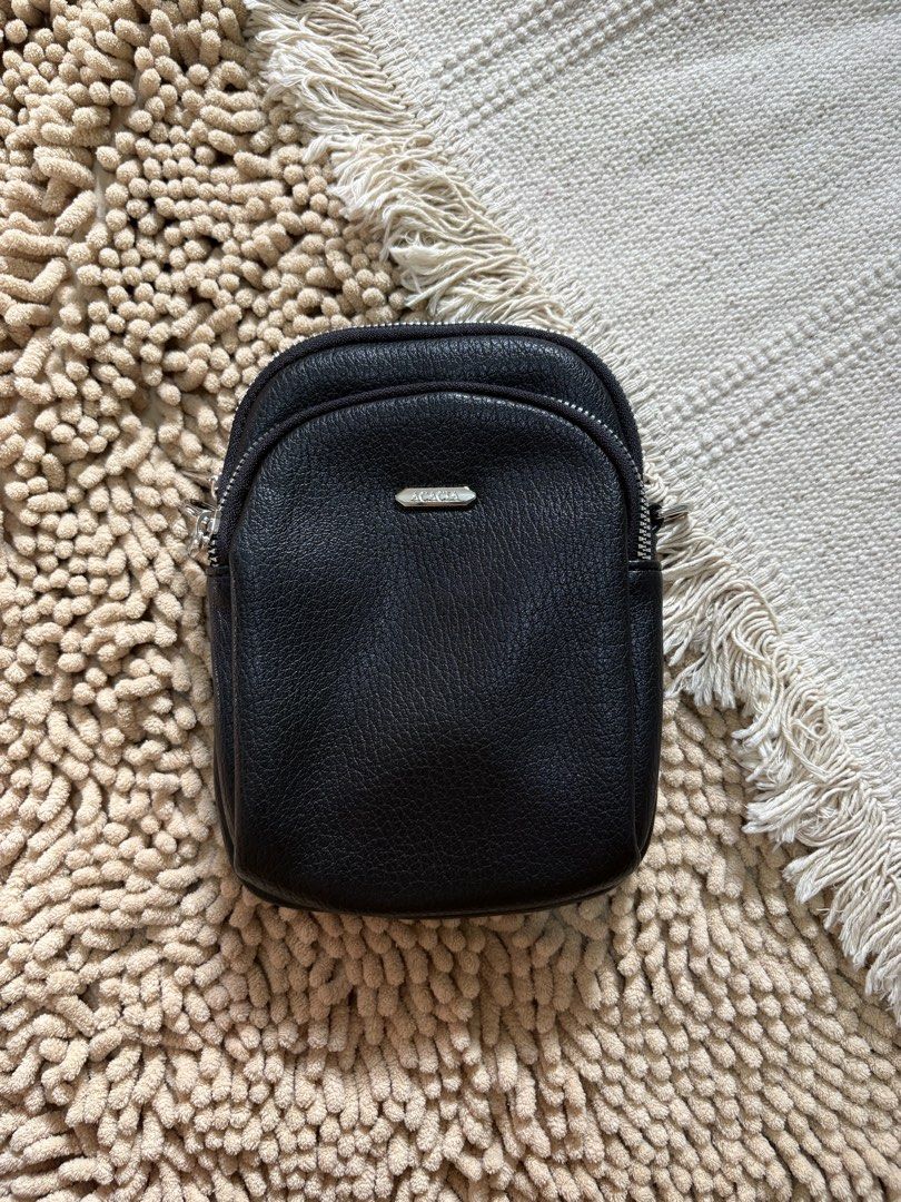 Imported ACACIA mini sling bag (Category: Cross-body Bags) located in Quezon City. Submitted by heartshop.ph (Listing ID 1468109099, Image 1). Description: .