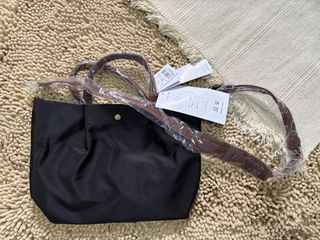 (Category: ) located in . Submitted by heartshop.ph (Listing ID 1468150962, Image 1). Description: .