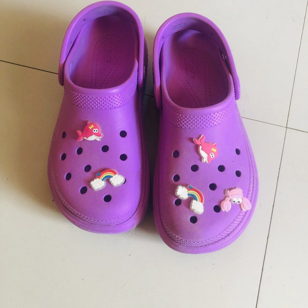 Ionic Crocs (Category: Slippers and slides) located in Quezon City. Submitted by mbatiles166934 (Listing ID 1468088141, Image 1). Description: Very good condition High slipper .