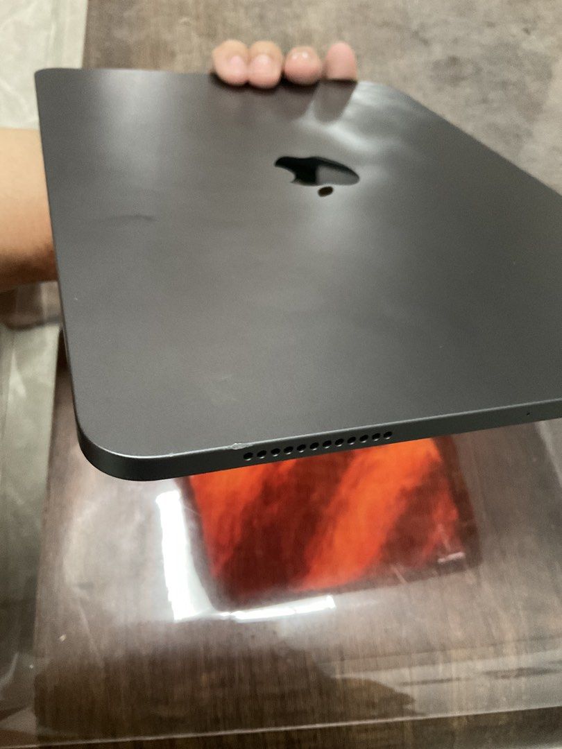 IPAD AIR 4 (Category: iPad) located in Manila. Submitted by happystar.0d9ddc (Listing ID 1468181678, Image 3). Description: .