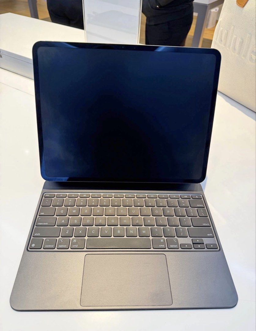 IPad Pro m5 13 inch 2tb (Category: iPad) located in Manila. Submitted by mave121 (Listing ID 1468071872, Image 2). Description: Open 2 gives.
