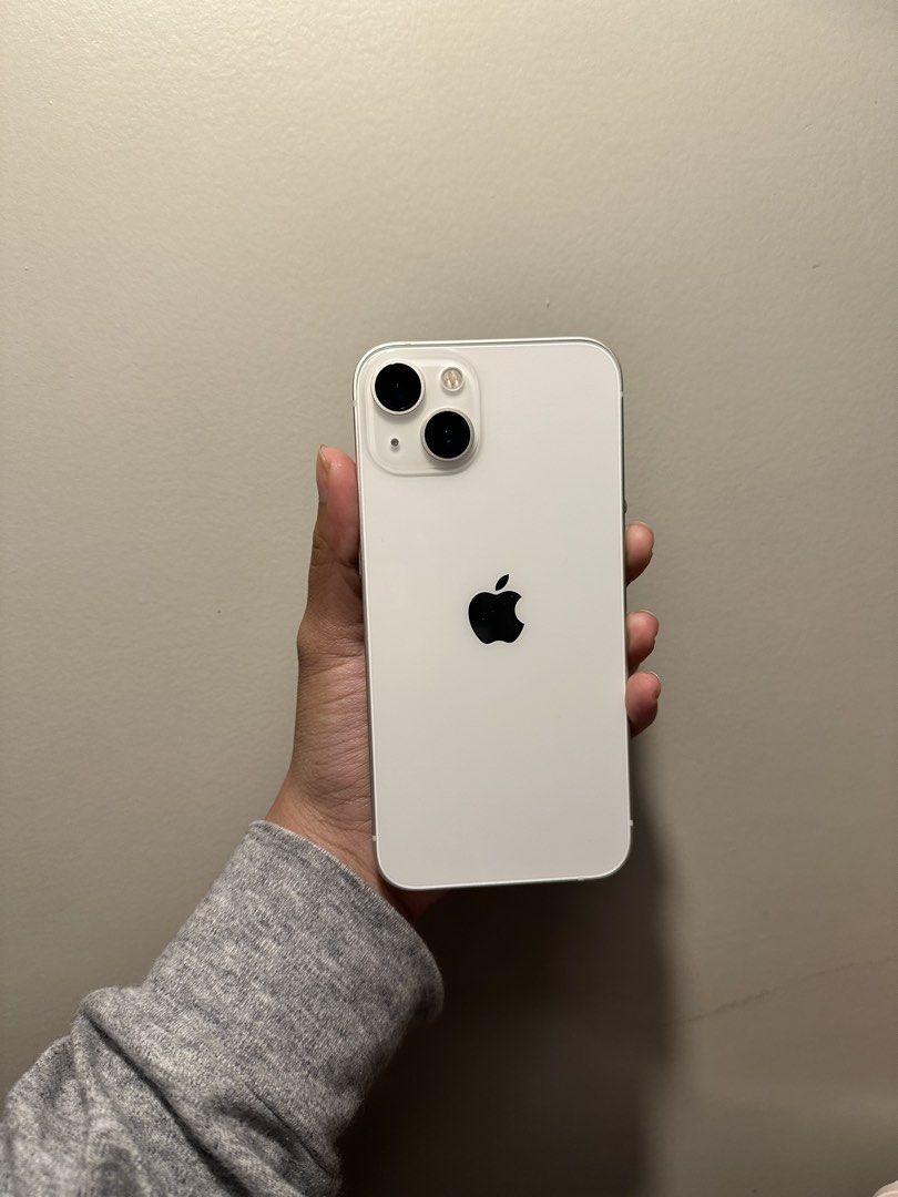 iPhone 13 128 GB (Category: iPhone 13 Series) located in Makati City. Submitted by amdb05 (Listing ID 1468110055, Image 2). Description: 87% Battery Health No issues Local Variant / NTC Good as new no dents and scratches With Original Box and cord Location: Paranaque Aseana meetups around BDO Aseana, Parqal Mall, and Ayala Malls Manila Bay, .