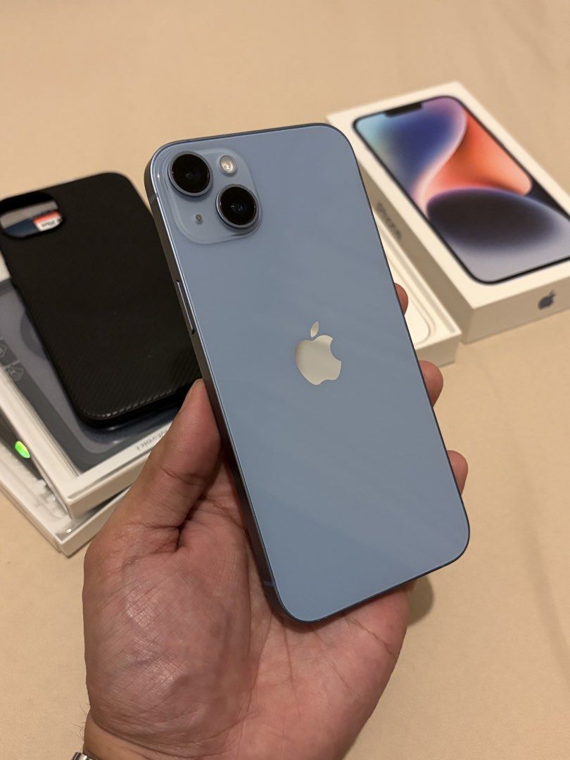 iPhone 14 Plus 128gb Openline (Category: iPhone 14 Series) located in Pasay City. Submitted by aj_gadgets (Listing ID 1468281660, Image 1). Description: FOR SALE OR SWAP iPhone 14 Plus - 128gb - local variant openline - complete with box, cord, cases - no internal issue - face id, true tone. all working - hairline scratches sa screen - 75% battery health, makunat pa din location: pasay city moa meet up.