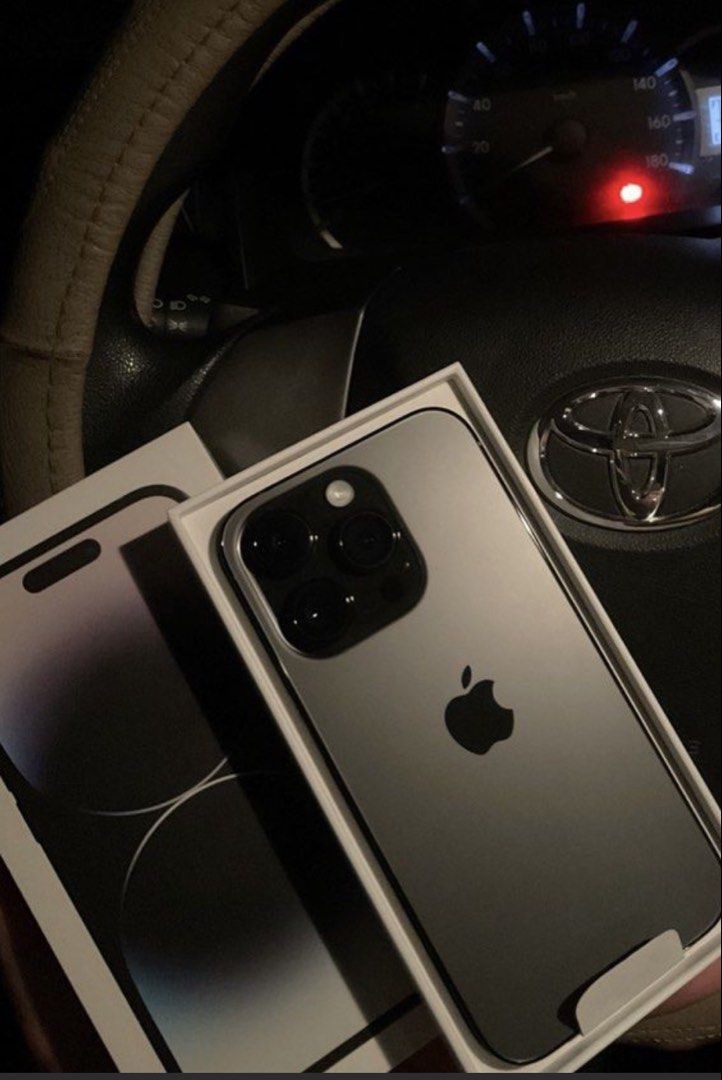 Iphone 14 Pro (Category: iPhone 14 Series) located in Manila. Submitted by crstn. (Listing ID 1468205350, Image 3). Description: Iphone 14 Pro ❀ lady owned ❀ with box, charger & FREE case ❀ battery health: 68% ❀ issue: paint chips only, no dents.