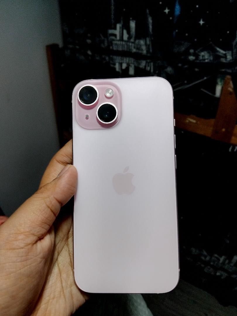 IPHONE 15 PINK 256GB (Category: iPhone 15 Series) located in Manila. Submitted by sarahhh05_297 (Listing ID 1468118171, Image 1). Description: With Box and charger 86% Battery Health Under warranty 1/14/2027 With cases Lady owned No issue Slightly negotiable RFS need funds .