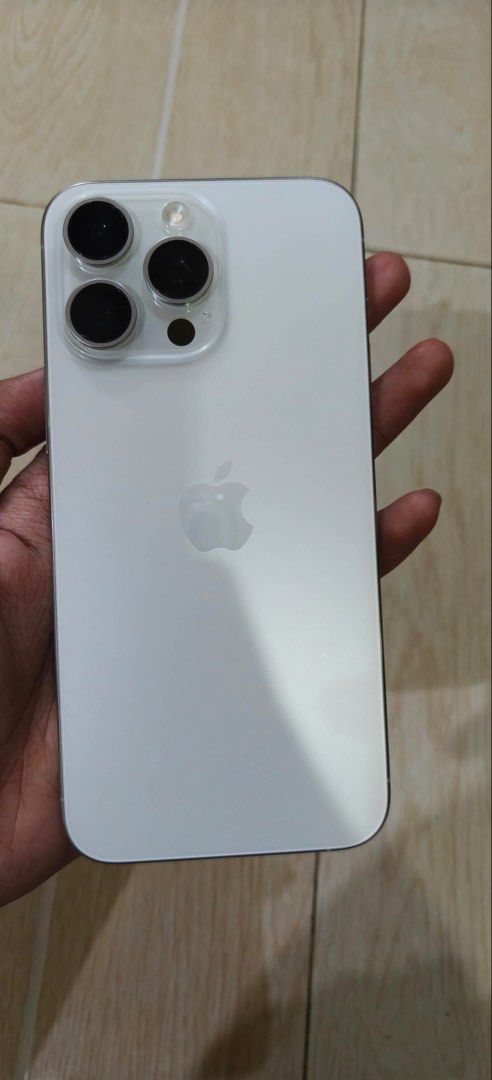 iPhone 15 pro max 256gb 98% battery (Category: iPhone 15 Series) located in Manila. Submitted by jondoesthis (Listing ID 1468066639, Image 1). Description: IPHONE 15 PRO MAX White Titanium ₱37,999 FIXED mura na po for 98% battery. from 40k ko po sana ipopost • iPhone 15 Pro Max • 256GB storage • No Repair History • No sim restrictions • 98% Battery Health not boosted (check pics) • Super maalaga sa charging • Super kinis ng unit • Unit only, with