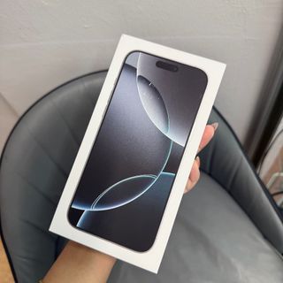 (Category: ) located in . Submitted by 8thavemobile.sg (Listing ID 1174057931, Image 1). Description: .