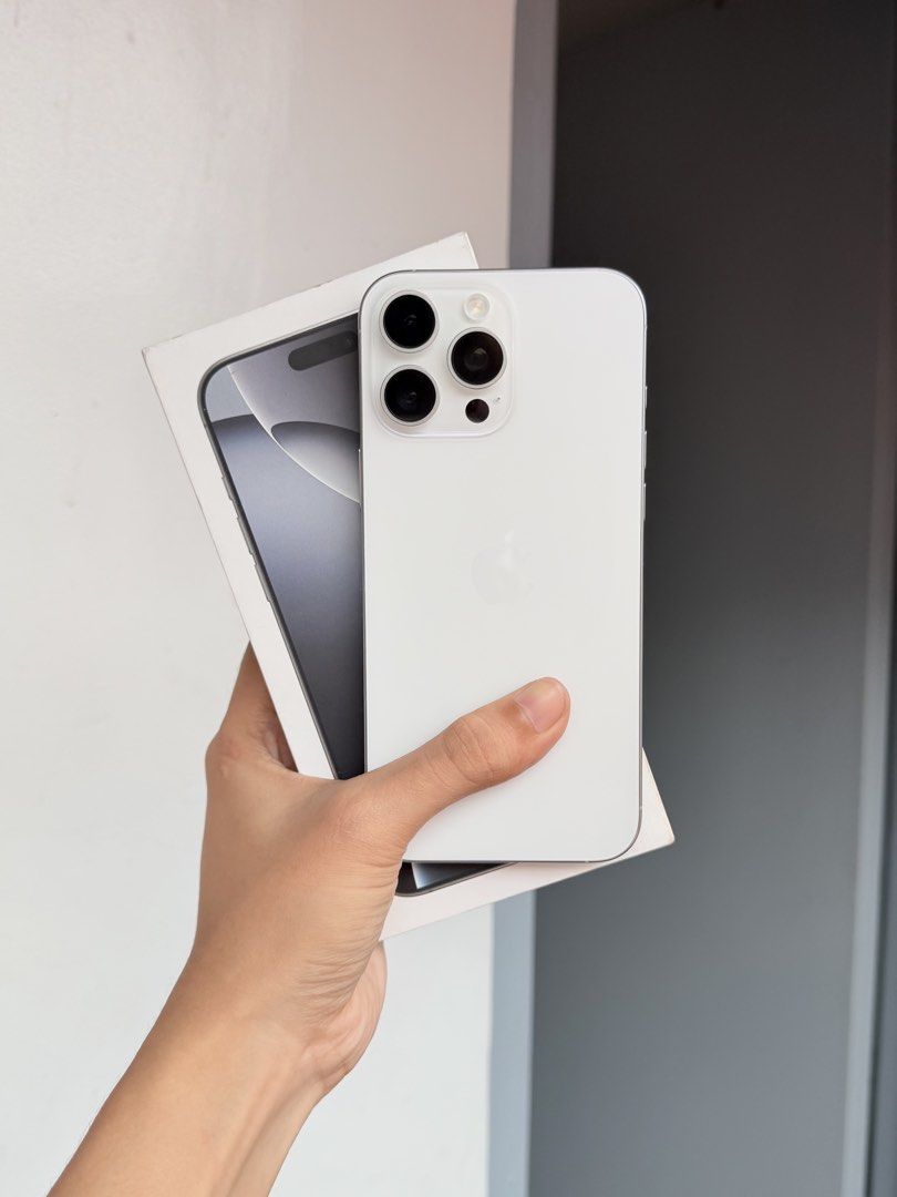 Iphone 16 Pro Max (White Titanium) (Category: iPhone 16 Series) located in Malabon City. Submitted by mangwelsss (Listing ID 1468230303, Image 1). Description: SELLING/SWAPPING COMPLETE WITH RECEIPT BTB iPhone 16 Pro Max White Titanium 256gb 88% Battery Health Factory Unlocked Local Variant Purchased at Beyond the Box No issue No history of repair Makinis Inclusions: Box (same imei) Cord Case Receipt Tg installed Unli check and unli reset upon me