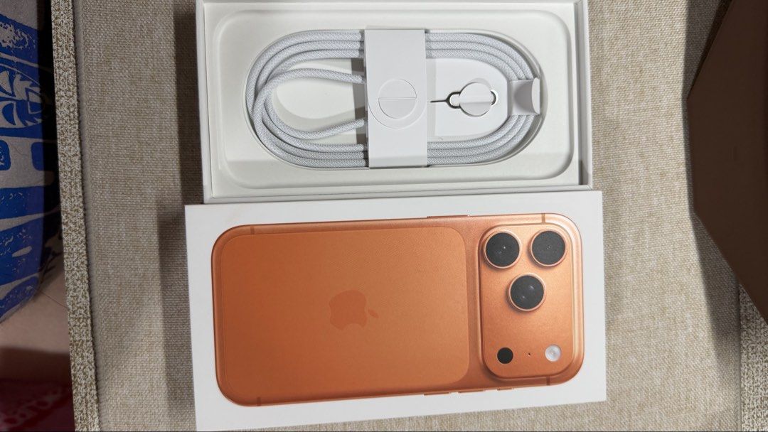 iPhone 17 Pro 512gb (Category: Cases & Sleeves) located in Manila. Submitted by soooppphhhiiieee (Listing ID 1468132448, Image 2). Description: Bought in Digital Walker Glorietta Negotiable ✨ .