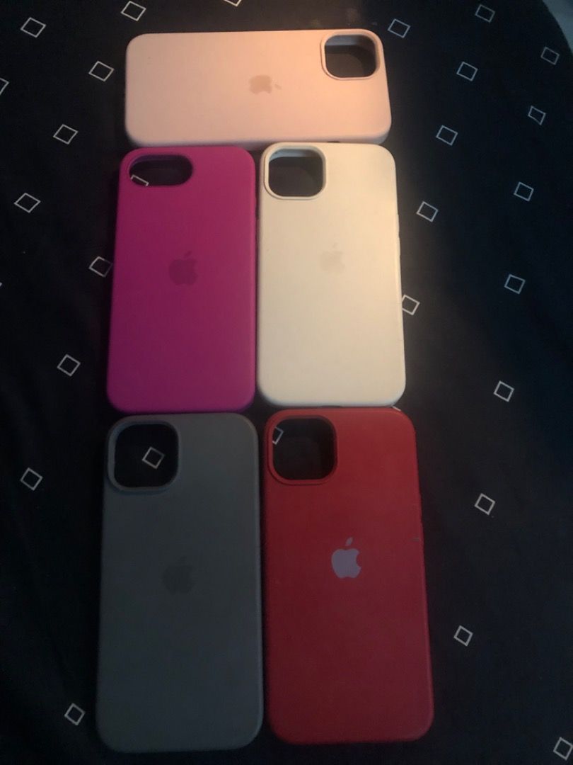 Iphone cases (Category: Cases & Sleeves) located in Manila. Submitted by kissa.1890 (Listing ID 1468228573, Image 1). Description: 499 each.